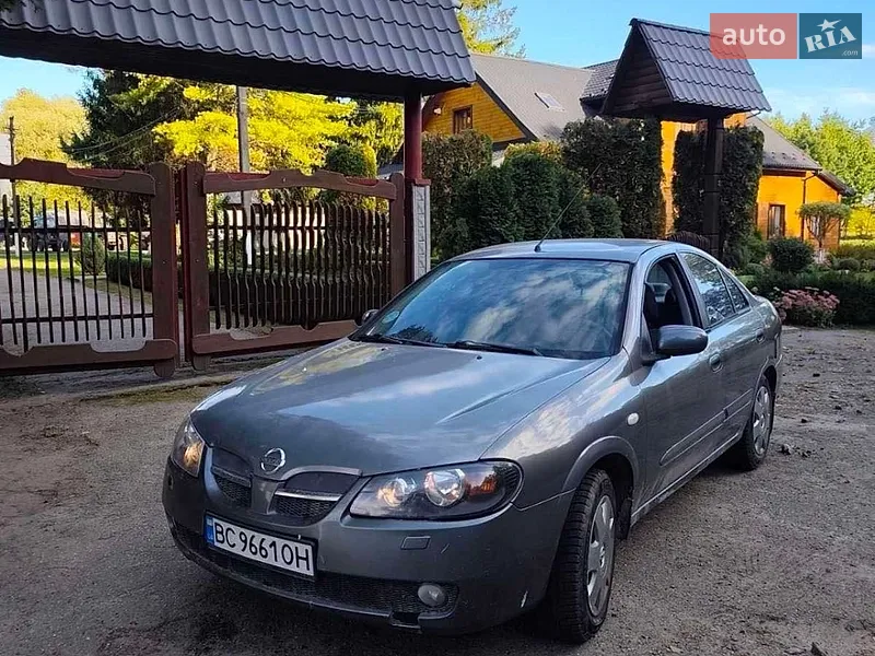 Nissan Almera