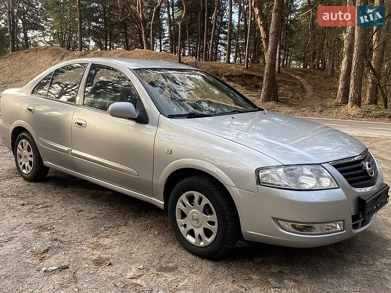 Nissan Almera