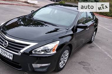 Nissan Altima  2015