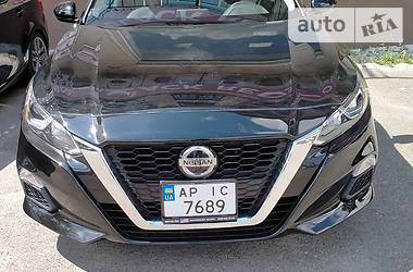 Nissan Altima  2018