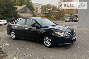 Nissan Altima  2017