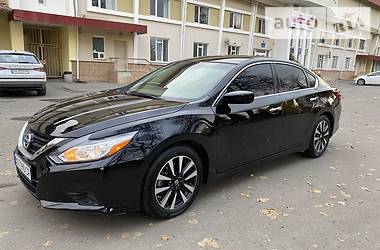 Nissan Altima  2018