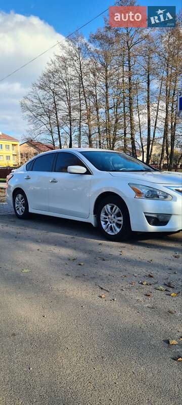 Nissan Altima 2012 года в Ивано-Франковске