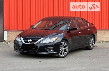 Nissan Altima  2017