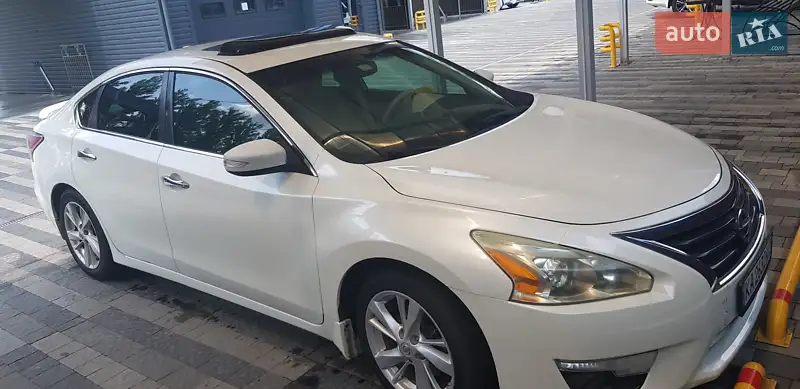 Nissan Altima