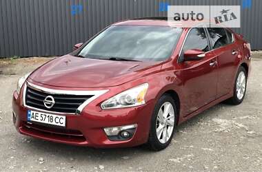 Nissan Altima  2012