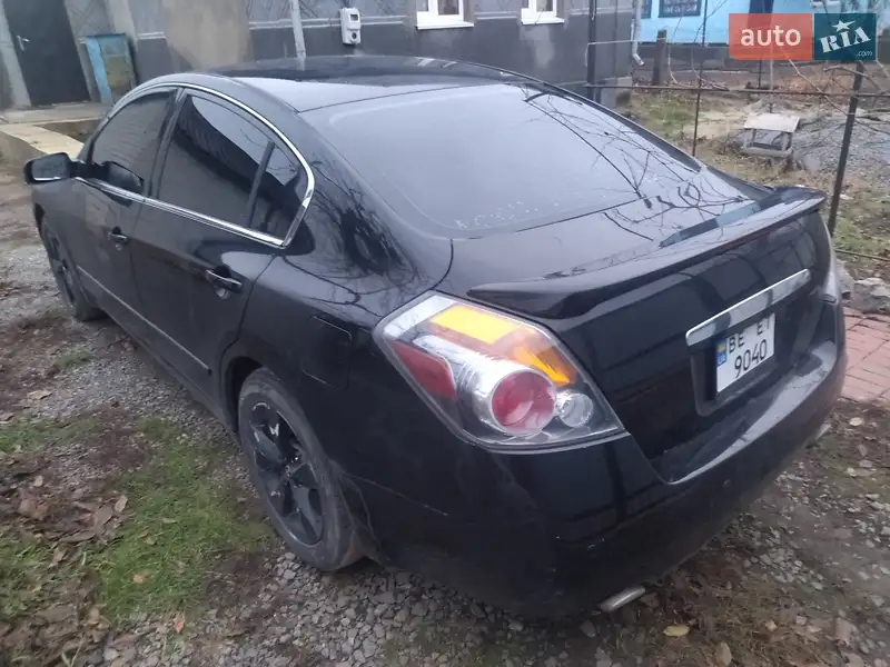 Nissan Altima