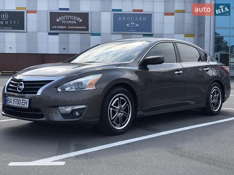 Nissan Altima