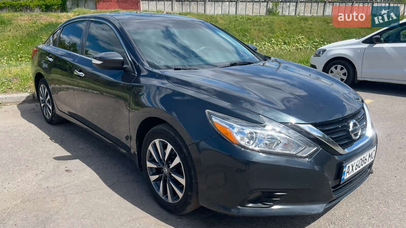 Nissan Altima