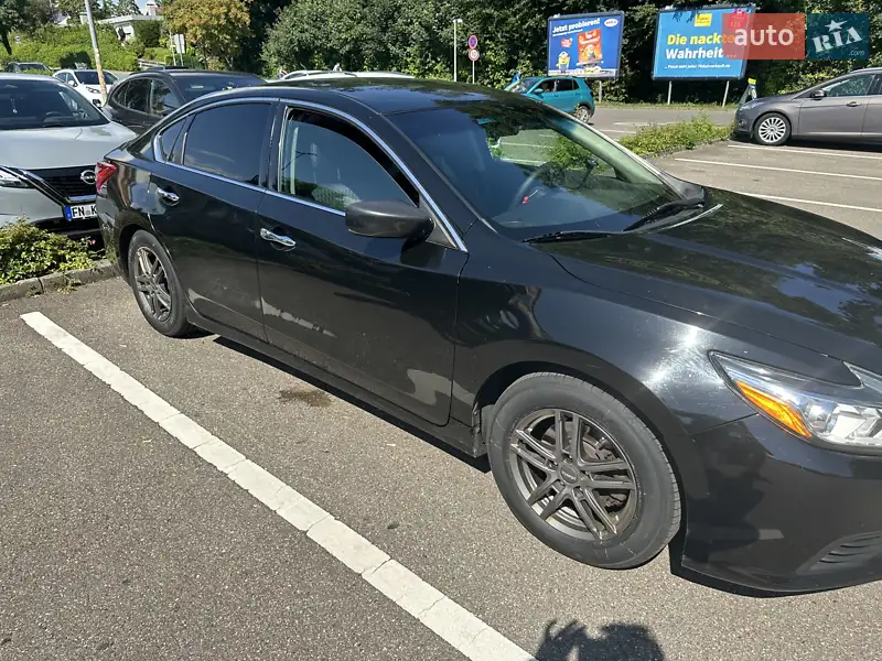 Nissan Altima
