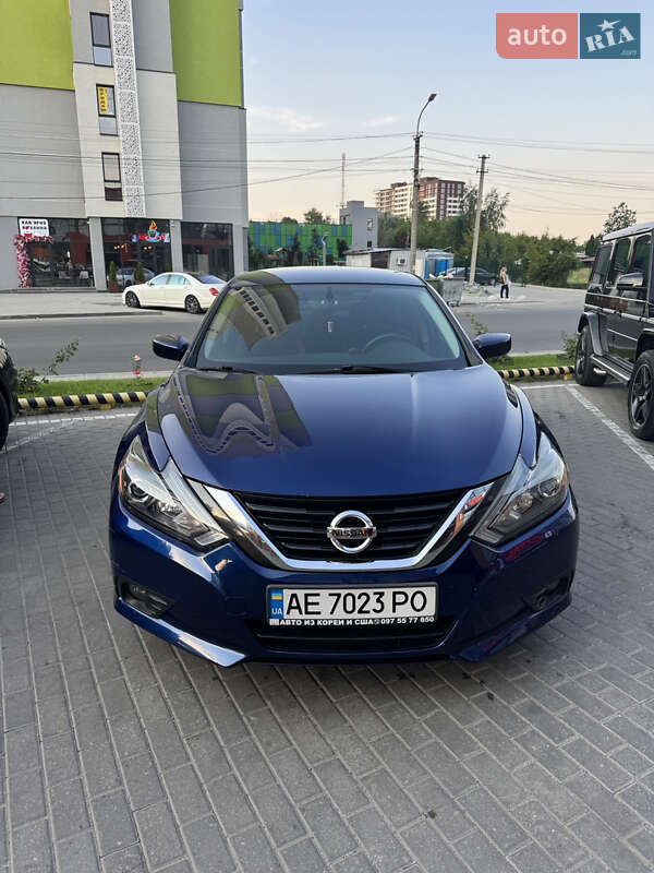 Nissan Altima