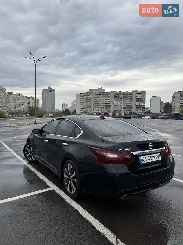 Nissan Altima 2017
