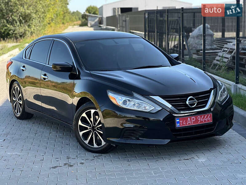 Nissan Altima