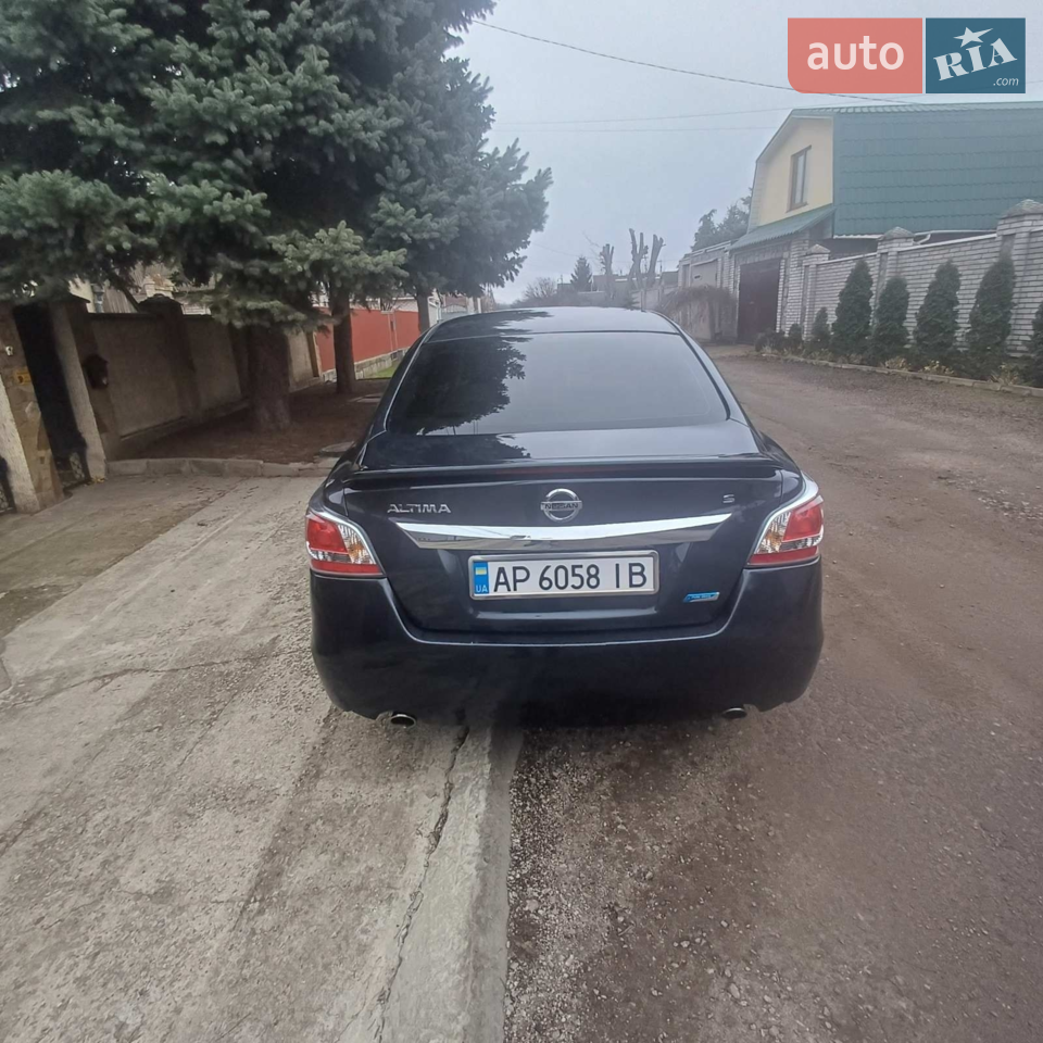 2014 Nissan Altima - мініатюра 4