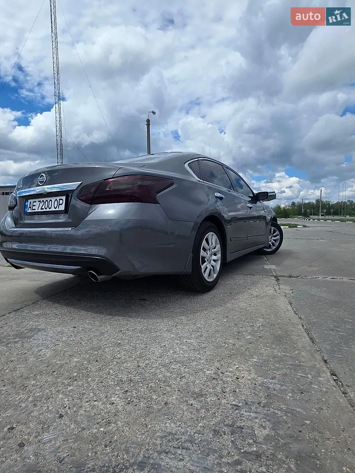 2016 Nissan Altima - мініатюра 4