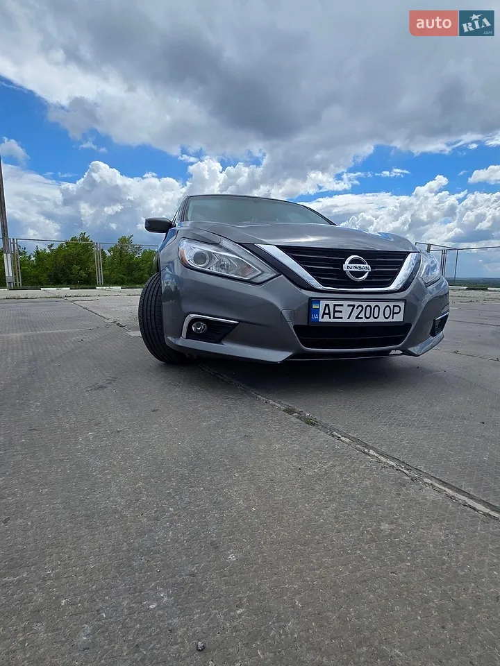 2016 Nissan Altima - фото 1