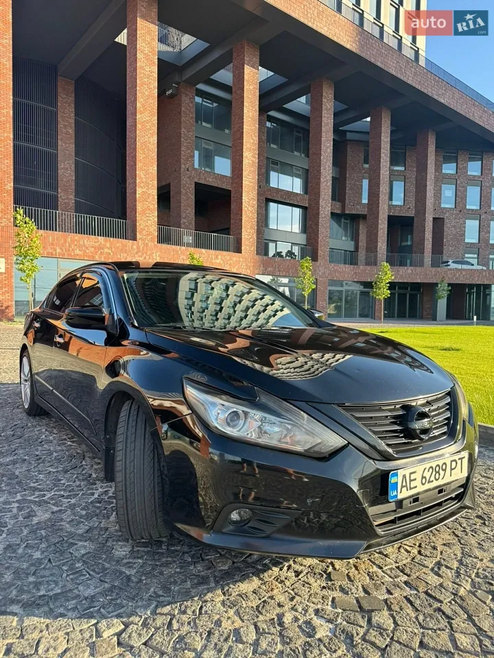 2016 Nissan Altima - мініатюра 2