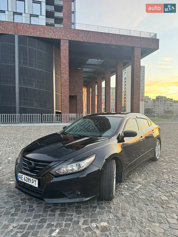 2016 Nissan Altima - мініатюра 3