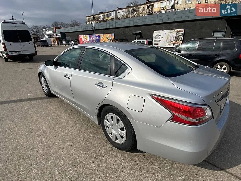 Nissan Altima