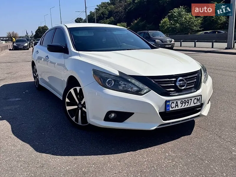 Nissan Altima