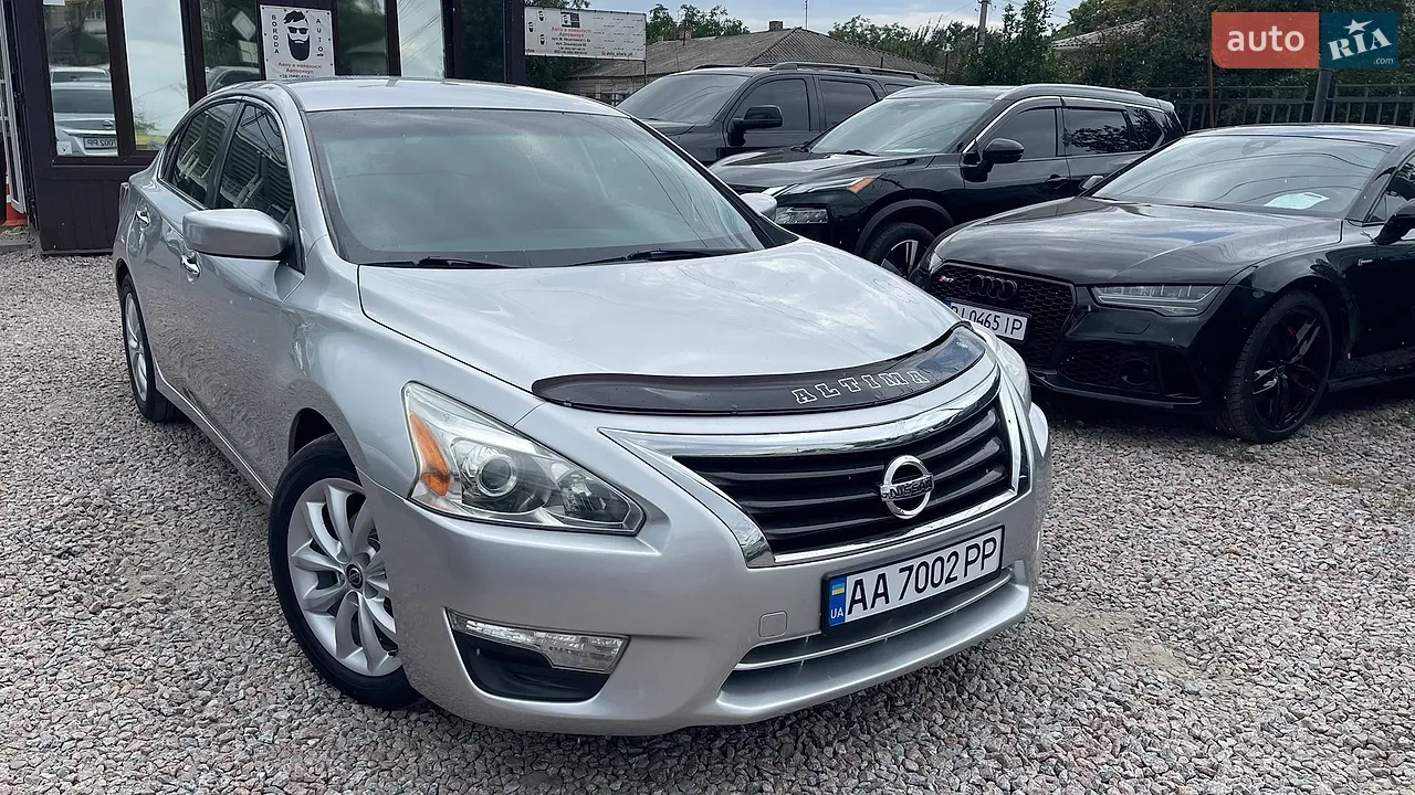 2015 Nissan Altima - мініатюра 2