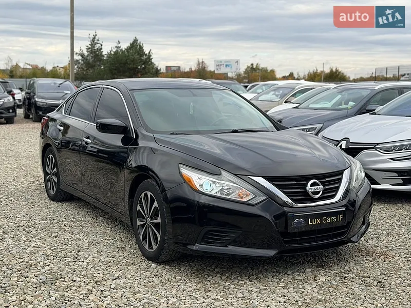 Nissan Altima