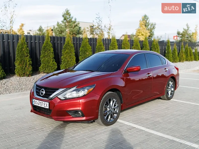 Nissan Altima