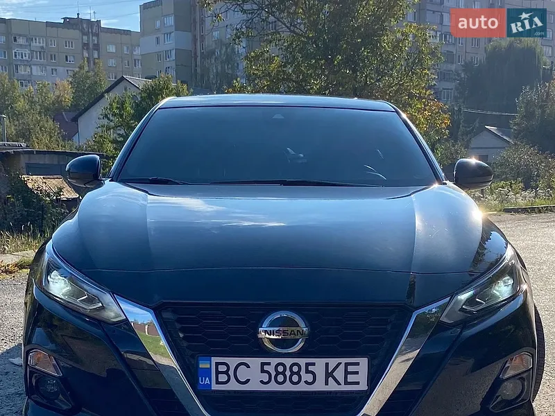 Nissan Altima
