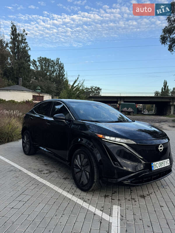 Легковые Nissan Ariya