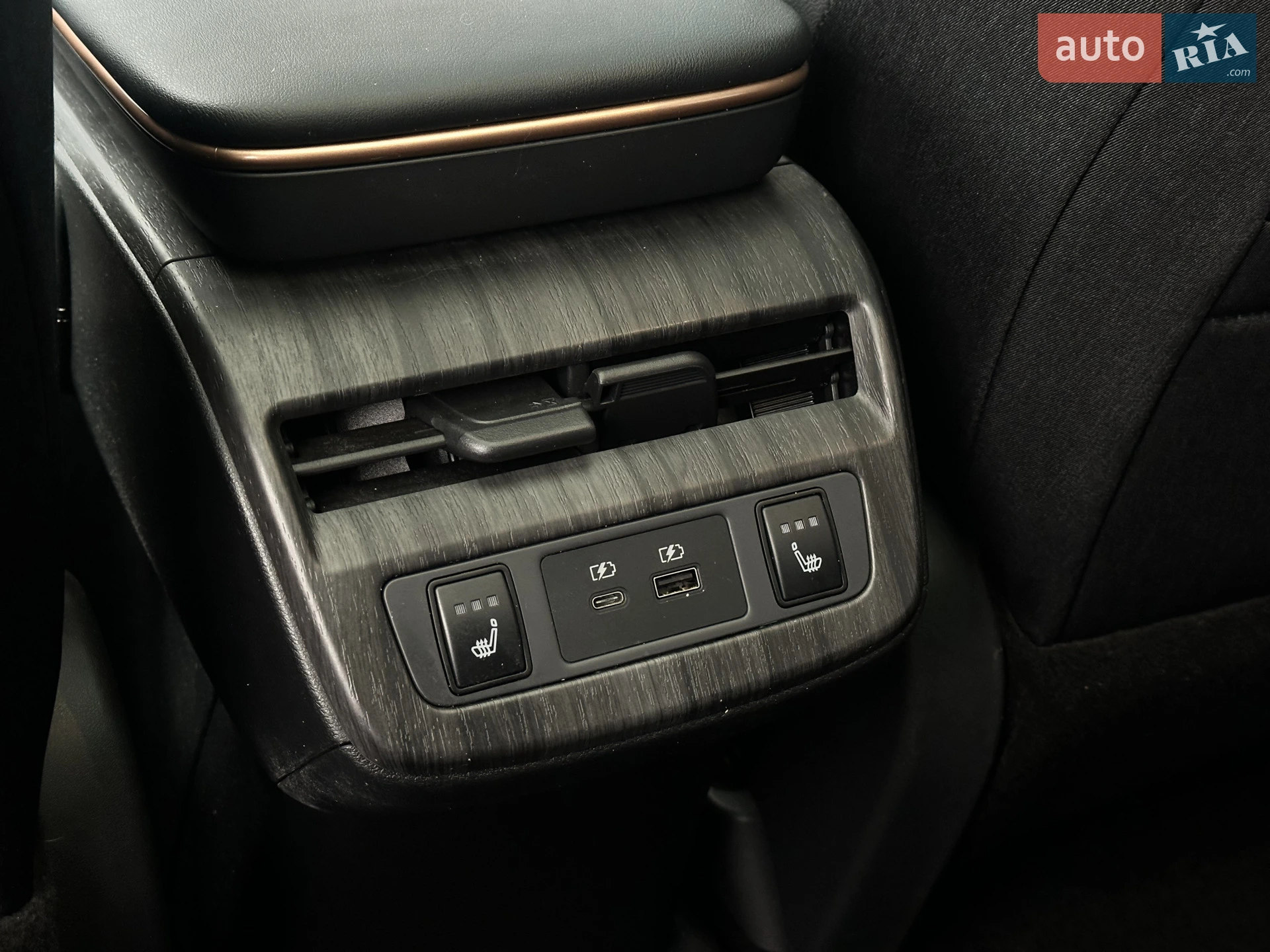 Nissan Ariya 2023 VIN LGBU2WE87PW017830 фото оголошення 18 з 19