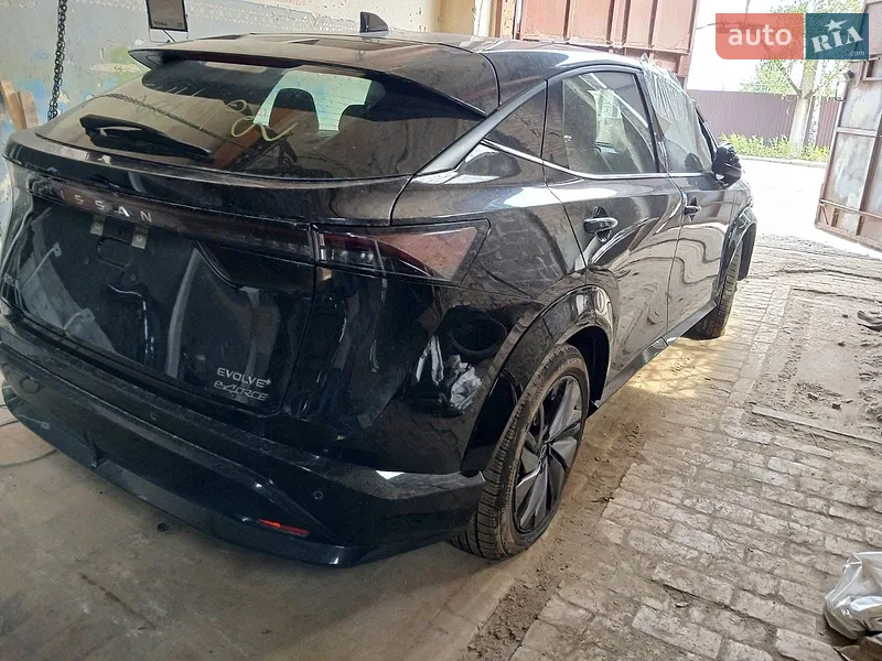Nissan Ariya 2024