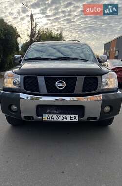 Nissan Armada 2004