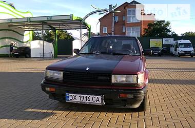 Nissan Bluebird  1989