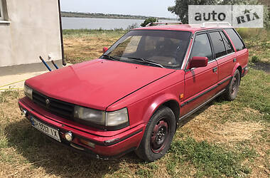 Nissan Bluebird wagon  1988