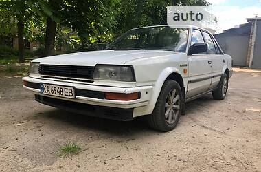 Nissan Bluebird  1988