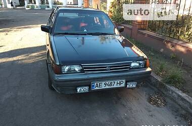 Nissan Bluebird  1987