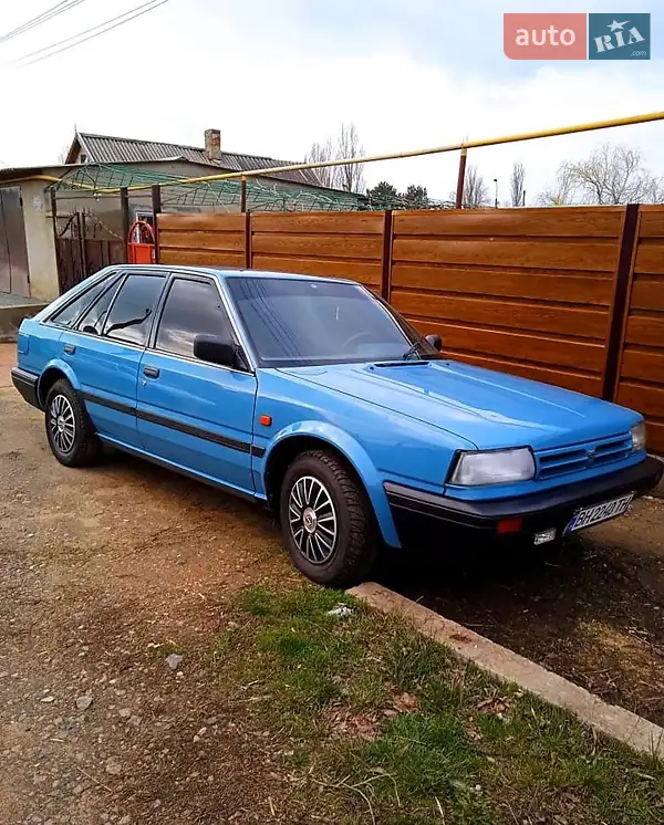 Nissan Bluebird 1989