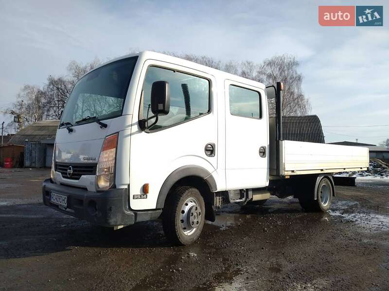 Грузовики Nissan Cabstar