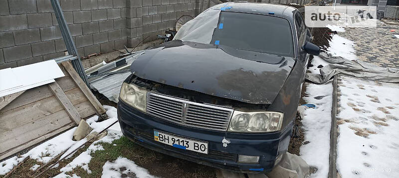 Седан Nissan Cedric