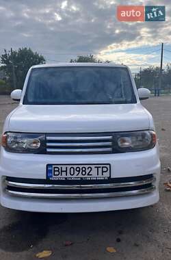 Nissan Cube  2011