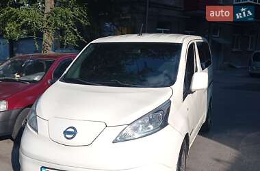 Nissan e-NV200 2015