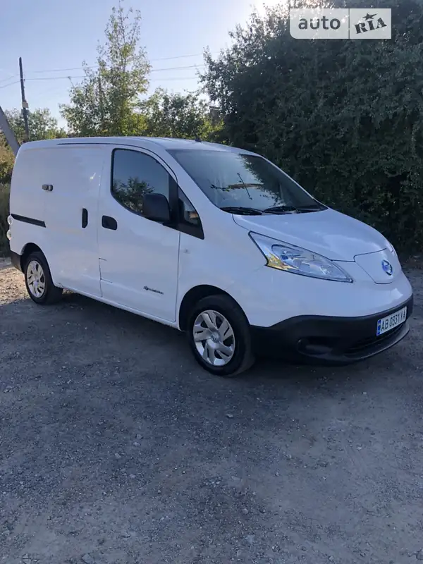Nissan e-NV200 2016