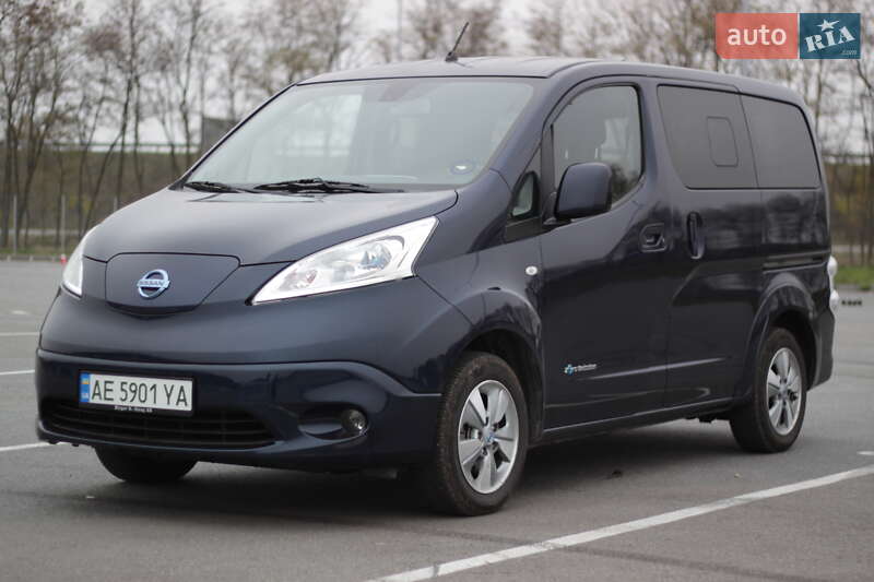 Nissan e-NV200