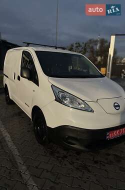 Nissan e-NV200 2015
