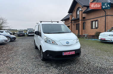 Nissan e-NV200 2015
