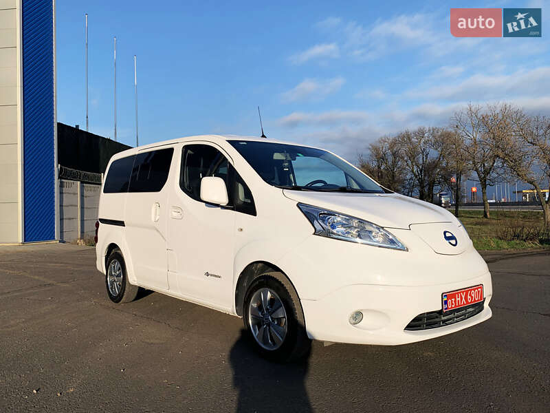Nissan e-NV200
