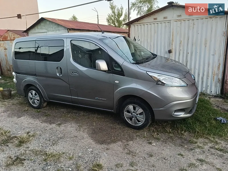Nissan e-NV200