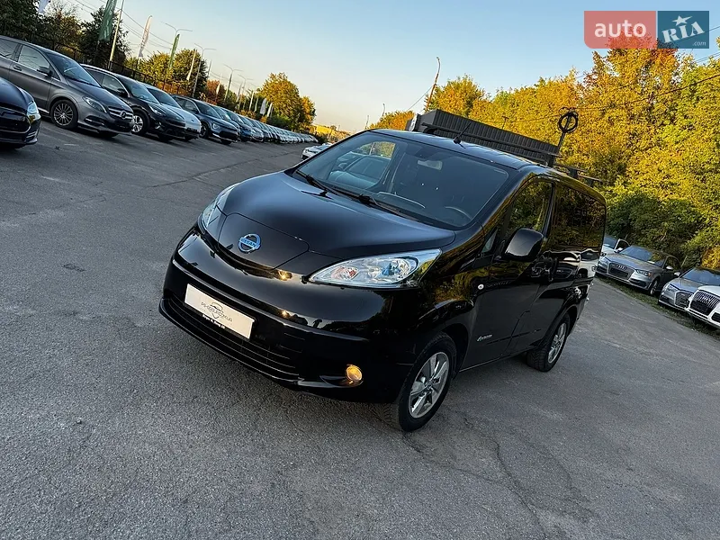 Nissan e-NV200 2016