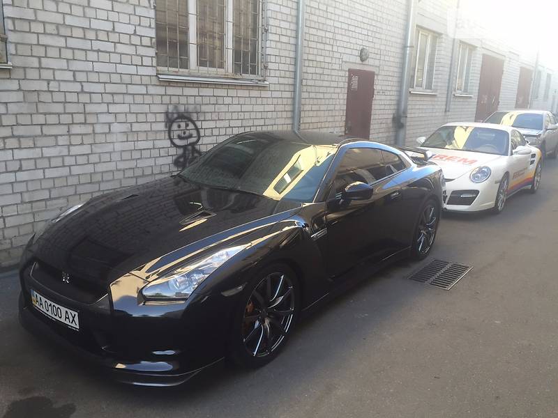 Nissan GT-R 2009 года