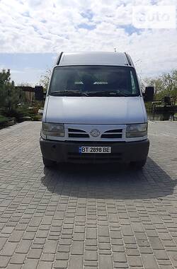 Nissan Interstar  2003